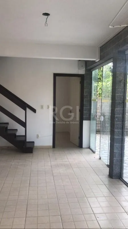 Imagem Casa para Venda - 242m², 3 dormitórios, sendo 1 suites, 3 vagas - Aberta dos Morros