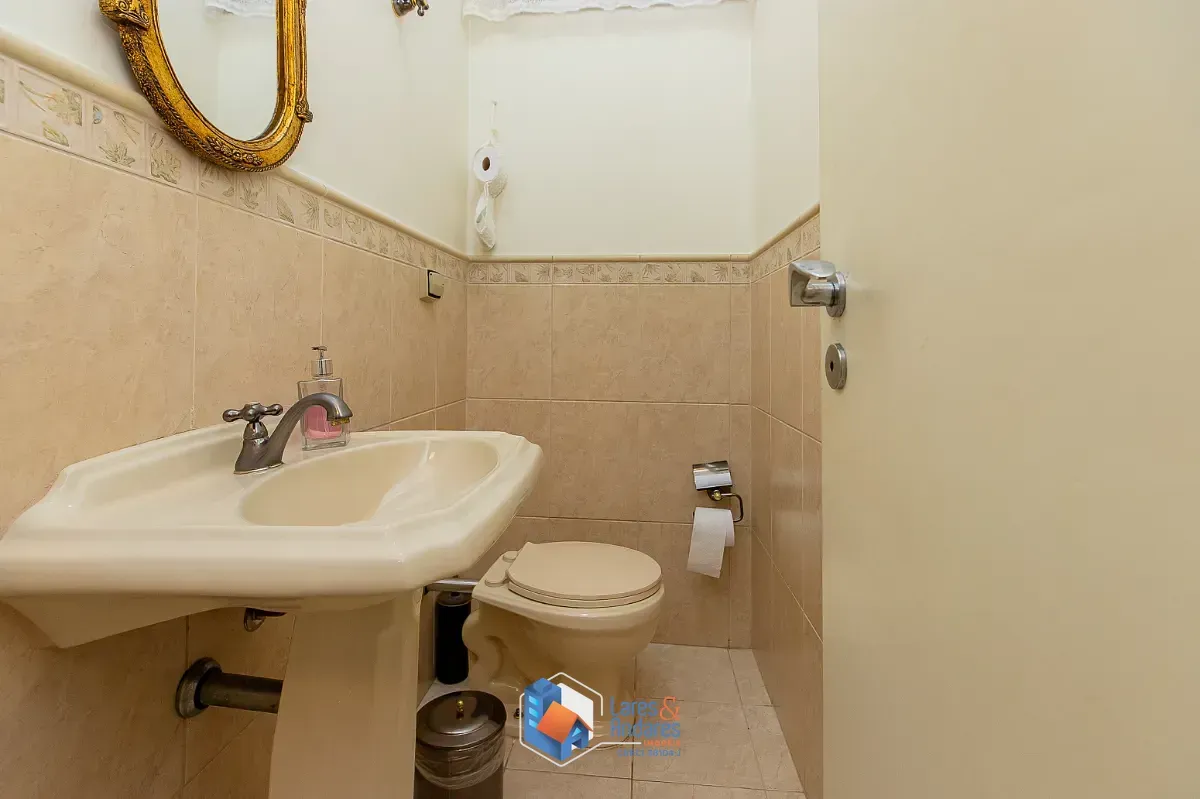 Imagem Sobrado para venda em Vila Madalena com 4 quartos, sendo 2 suítes, 351m²