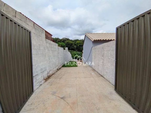 Imagem Casa com 2 dormitórios à venda, 60 m² por R$ 220.000,00 - Nossa Senhora da Paz - São Joaquim de Bicas/MG