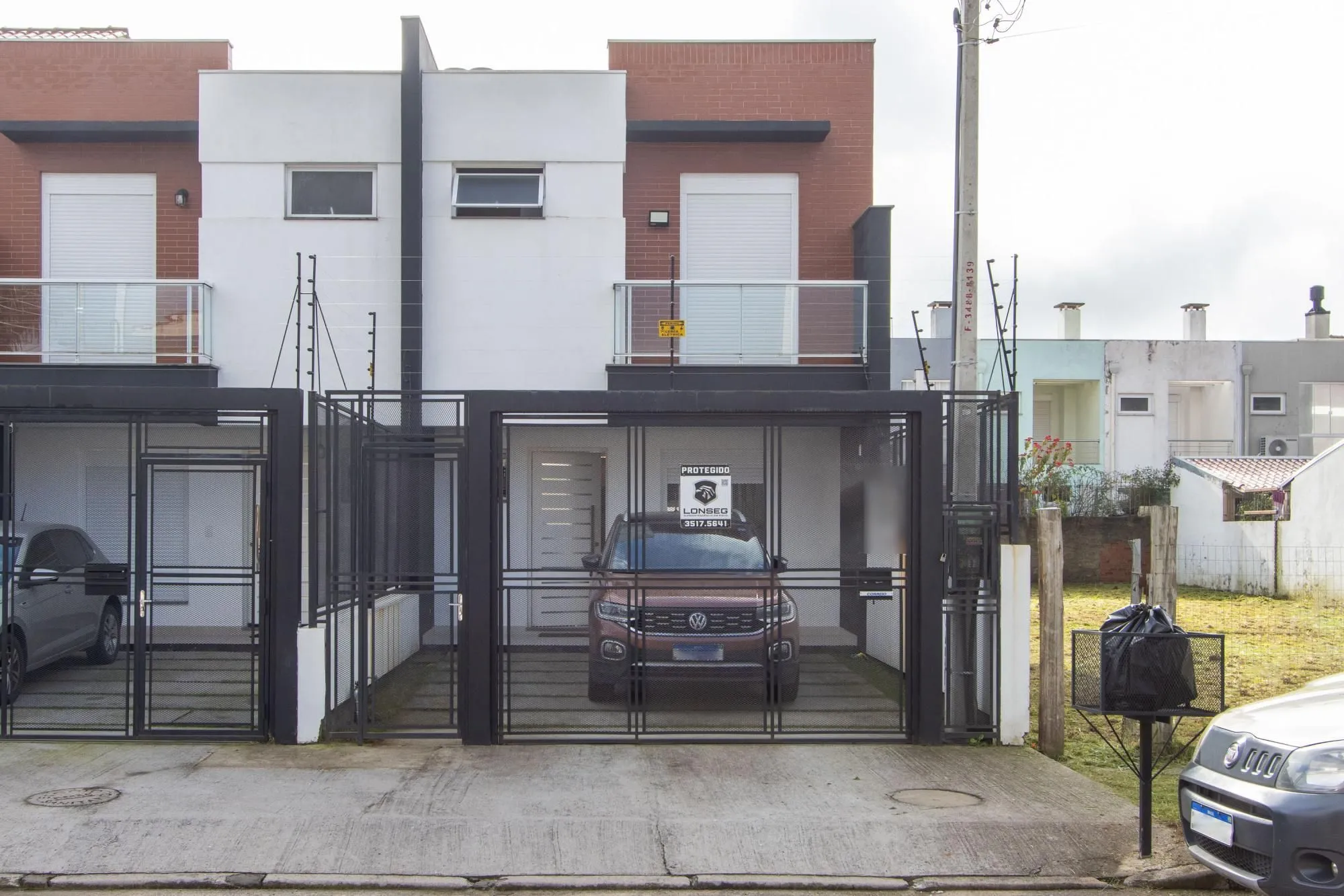 Imagem Sobrado para Venda - 95,16m², 3 dormitórios, sendo 1 suites, 2 vagas - Hípica