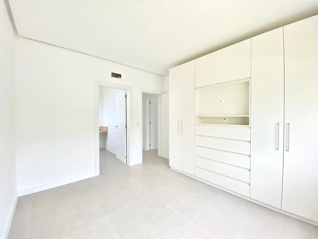 Imagem Casa em Condominio 3 Dormitórios - Bairro Dubai