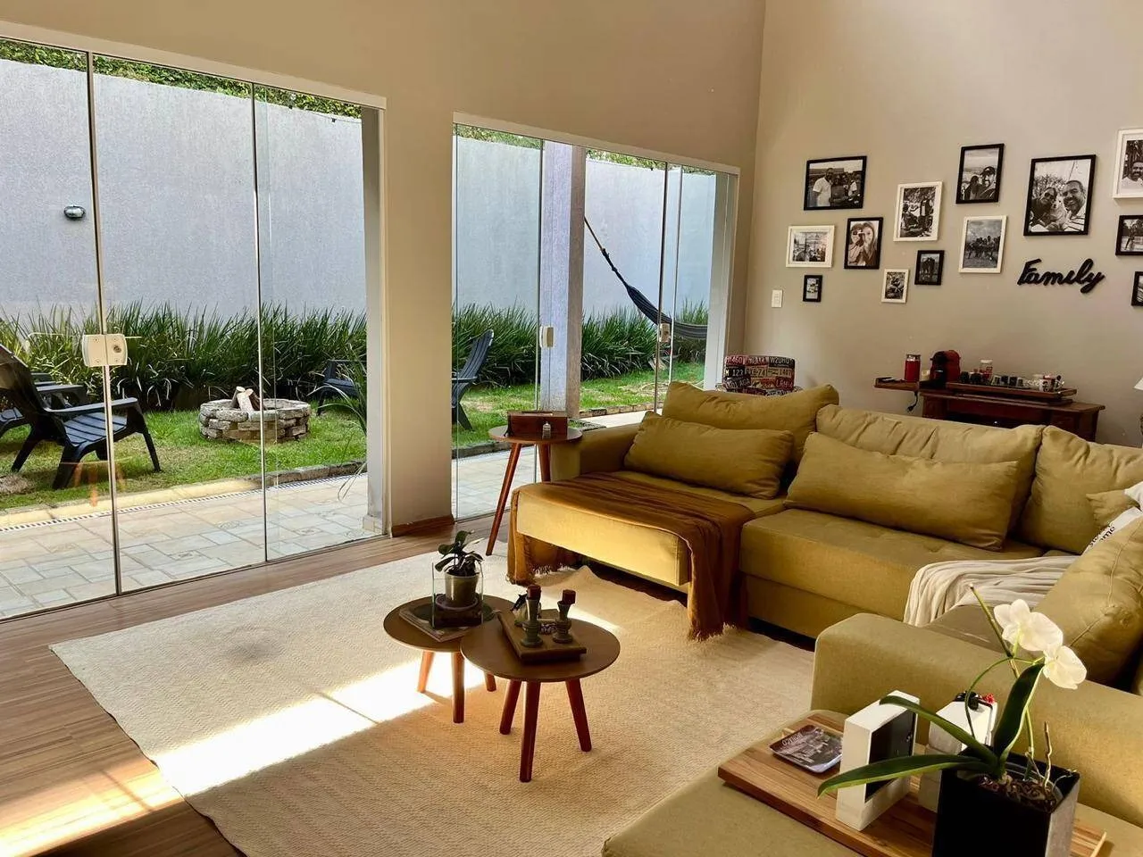 Imagem Oportunidade: Linda Casa no Parque Sinai em Santana de Parnaíba