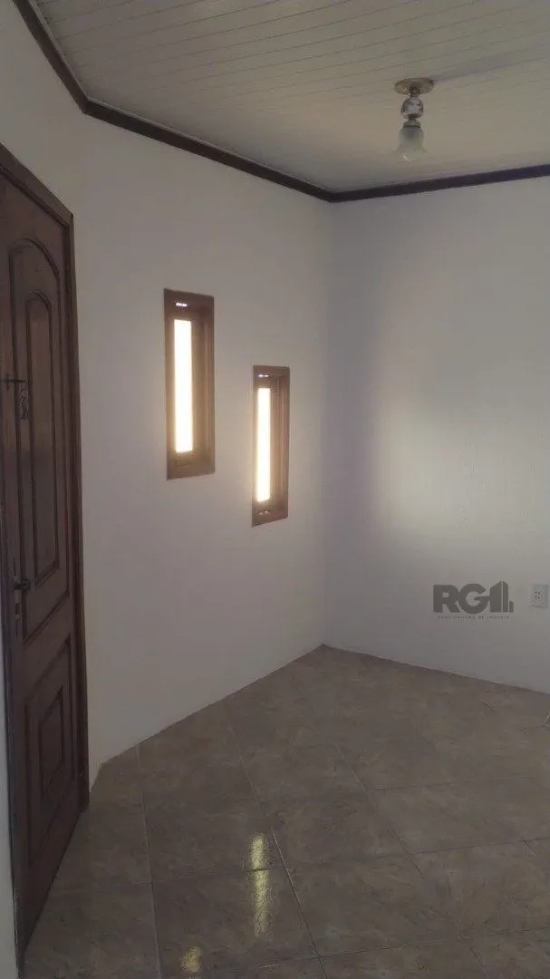 Imagem Casa para Venda - 250m², 2 dormitórios, 4 vagas - Lageado