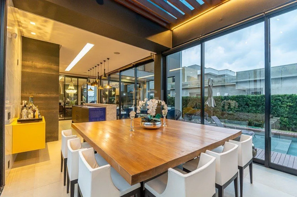 Imagem Casa Condominio para Venda - 350m², 4 dormitórios, sendo 4 suites, 4 vagas