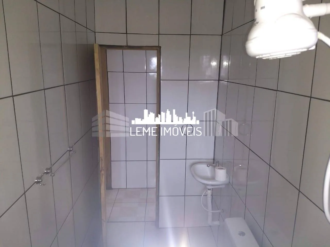 Imagem DUAS CASAS COM O2 CÔMODOS CADA UMA! OPÇÃO DE IMÓVEL PARA RENDA OU MORADIA!