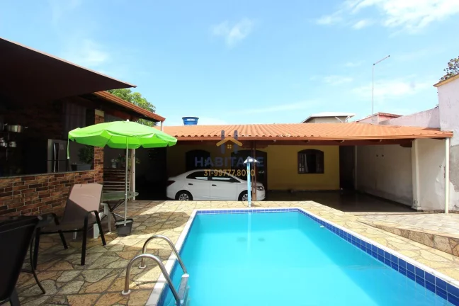 Imagem Casa com piscina no Parque Cruzeiro do Sul - Ibirité/MG