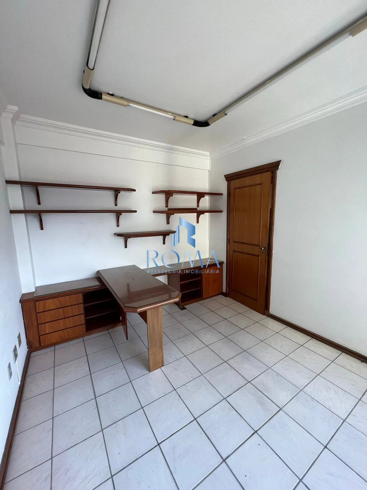 Imagem Sala Comercial 1 dormitórios à venda Nossa Senhora de Fátima Santa Maria/RS