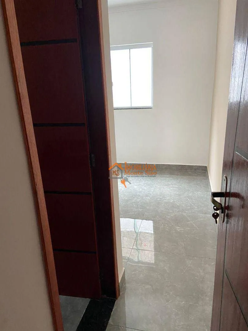 Imagem Casa com 2 dormitórios à venda, 66 m² por R$ 300.000,00 - Parque Santos Dumont - Guarulhos/SP