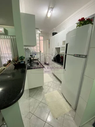 Imagem Apartamento 2 quartos Reformado em Gaivotas