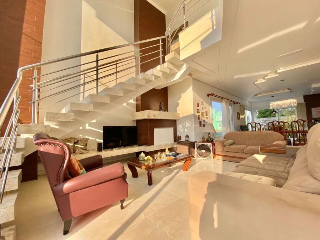 Imagem Casa em Condominio 5 Dormitórios - Bairro Zona Nova