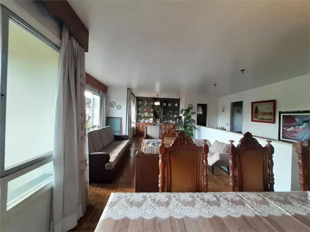 Imagem Casa com 4 Quartos à Venda, 200 m² em Parque Continental - São Paulo
