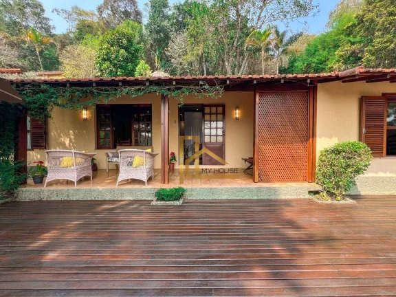 Imagem Casa linear com 3 quartos com suíte e terreno de 2.580 m² e Lazer privativo perto do centro de Teresópolis!