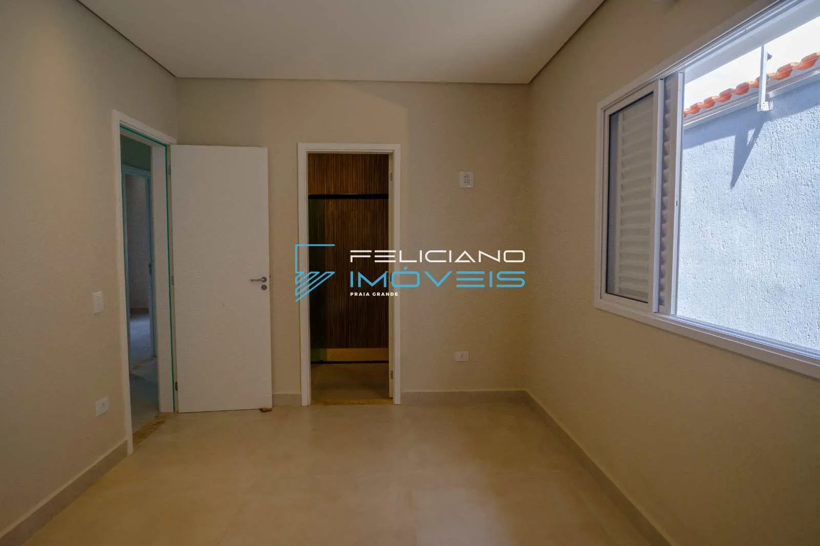 Imagem Casa com 4 quartos, Solemar, Praia Grande - R$ 1.19 mi, Cod: 7186