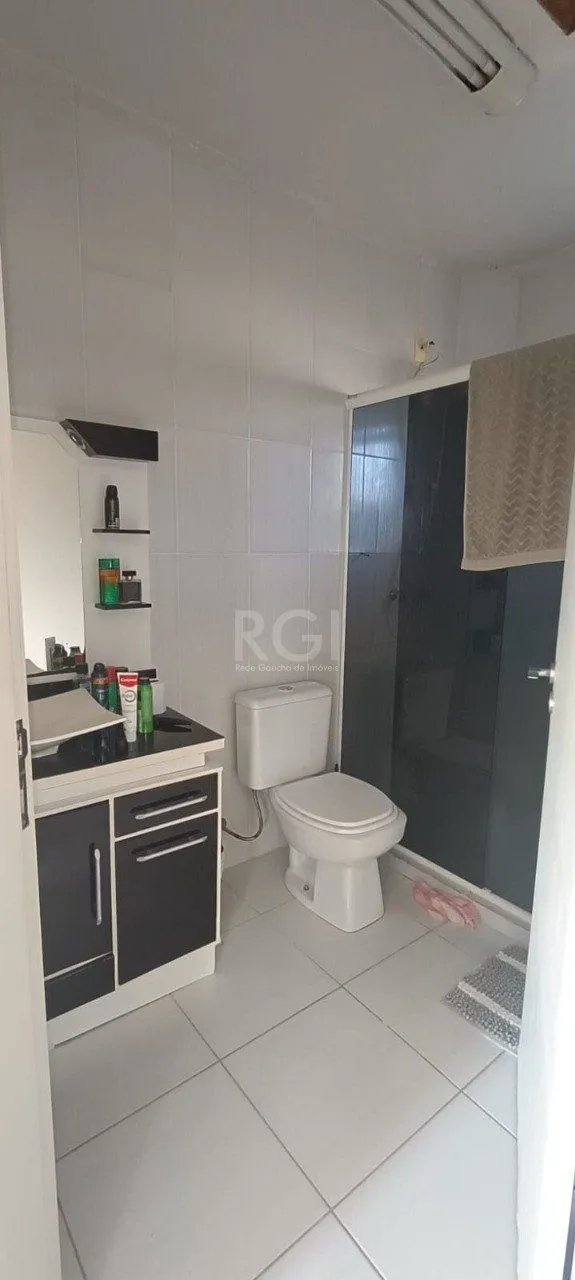 Imagem Casa para Venda - 250m², 3 dormitórios, sendo 1 suites, 2 vagas - Vila Nova, Porto Alegre