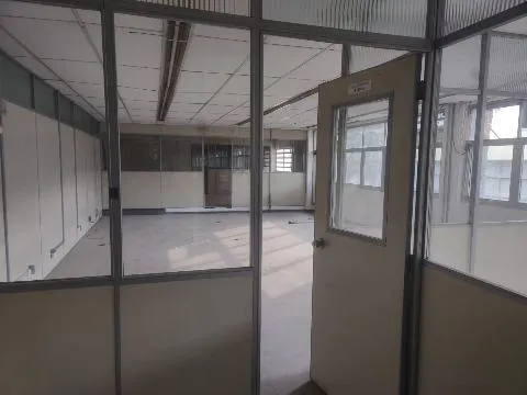 Imagem VENDA E LOCAÇÃO DE GALPÃO INDUSTRIAL EM GUARULHOS/SP, EXCELENTE OPORTUNIDADE com área total de 4.700m² e área construída de 3.500m². CONSULTE-NOS.