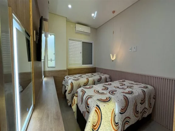 Imagem Casa com 3 dormitórios à venda, 157 m² por R$ 1.249.000 - Caiçara - Praia Grande/SP
