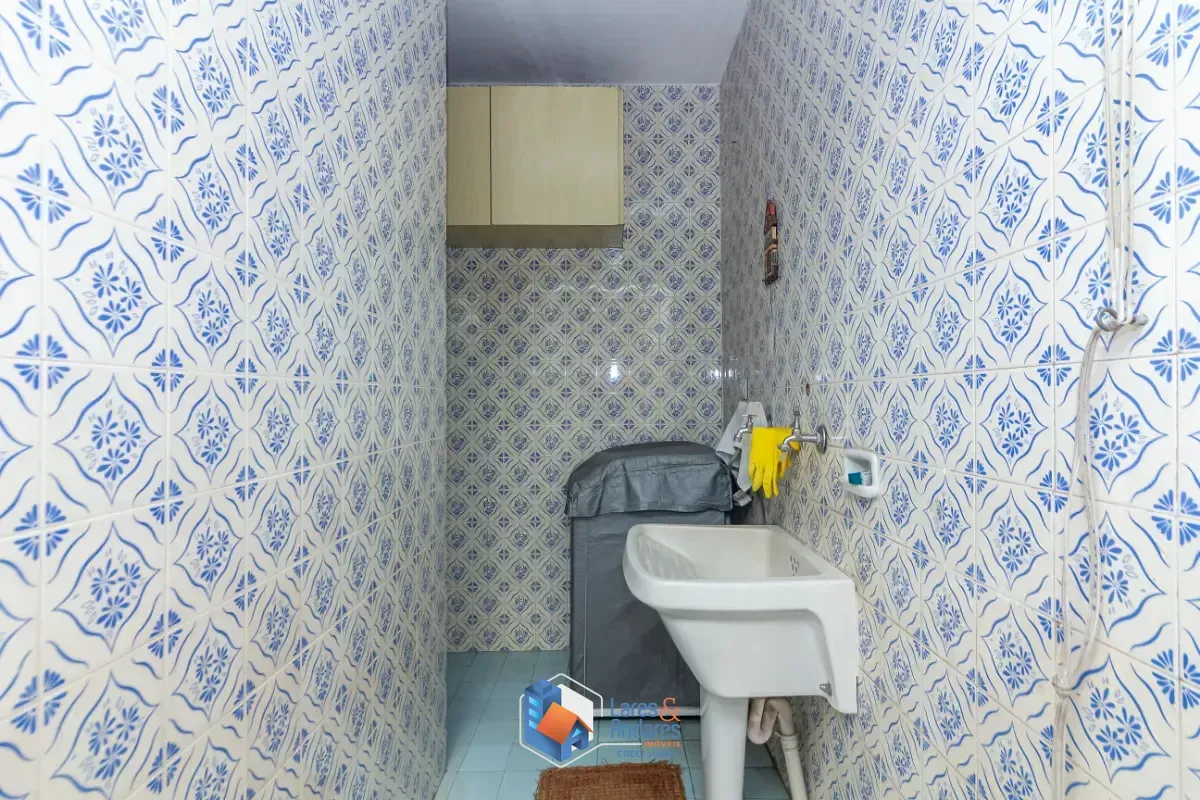 Imagem Sobrado para venda em Vila Cordeiro com 4 quartos, sendo 1 suíte, 160m²