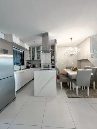Imagem Casa Duplex à Venda em Colina de Laranjeiras – 3 Quartos com Suíte