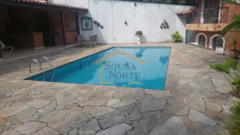 Imagem Maravilhosa casa em condomínio, 4 dormitórios, sendo 1 suíte, 4 salas sendo 2 com lareira, cozinh...