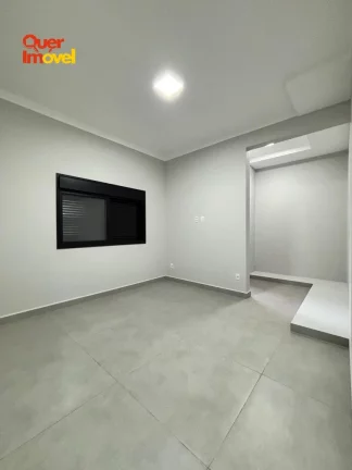Imagem Imperdível oportunidade: Casa em condomínio de alto padrão em Ribeirão Preto-SP, Jardim Cybelli. 3 quartos, 3 suítes, 2 salas, 4 banheiros, 4 vagas de garagem. Aproveite!