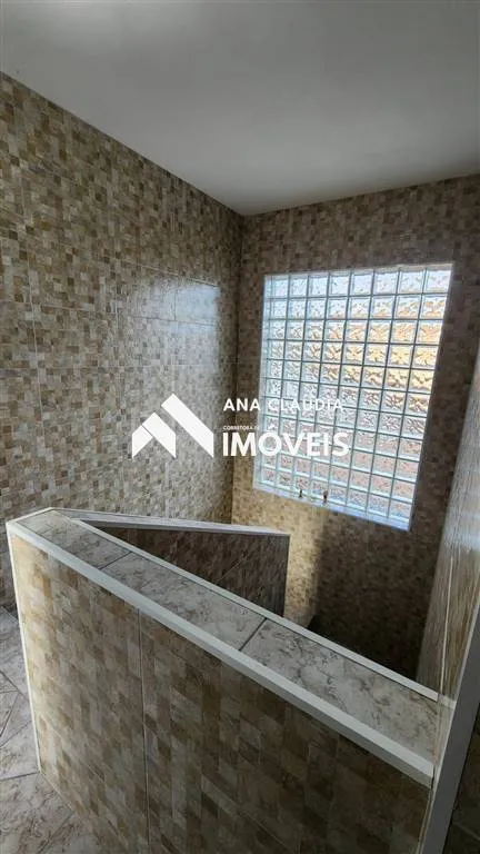 Imagem Casa a venda em Mongaguá, lote inteiro