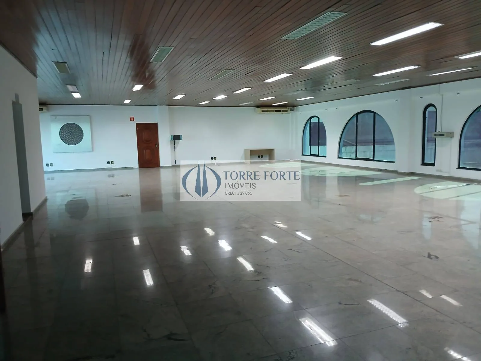Imagem Linda casa comercial no Jardim Everest