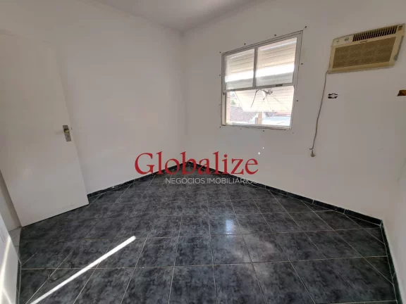 Imagem Apartamento a venda com 76m², 2 quartos, 1 banheiro por R$370.000,00 no Embaré em Santos