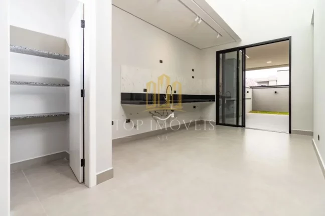 Imagem Magnifica casa Nova três dormitórios suite master espaço gourmet em condominio fechado