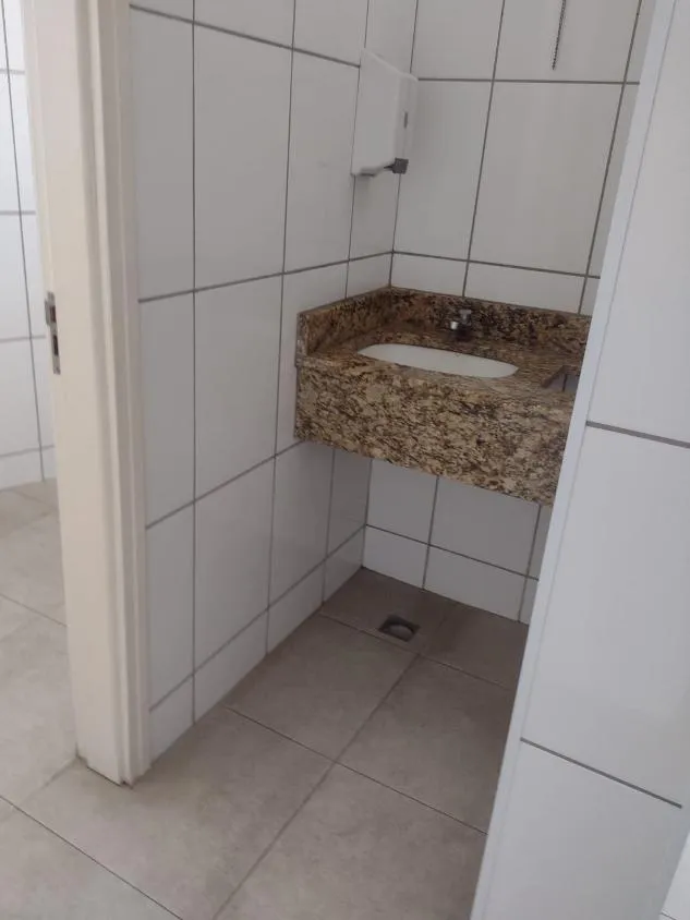 Imagem Excelente Imóvel Comercial à Venda em Amparo/SP - Oportunidade Imperdível!
