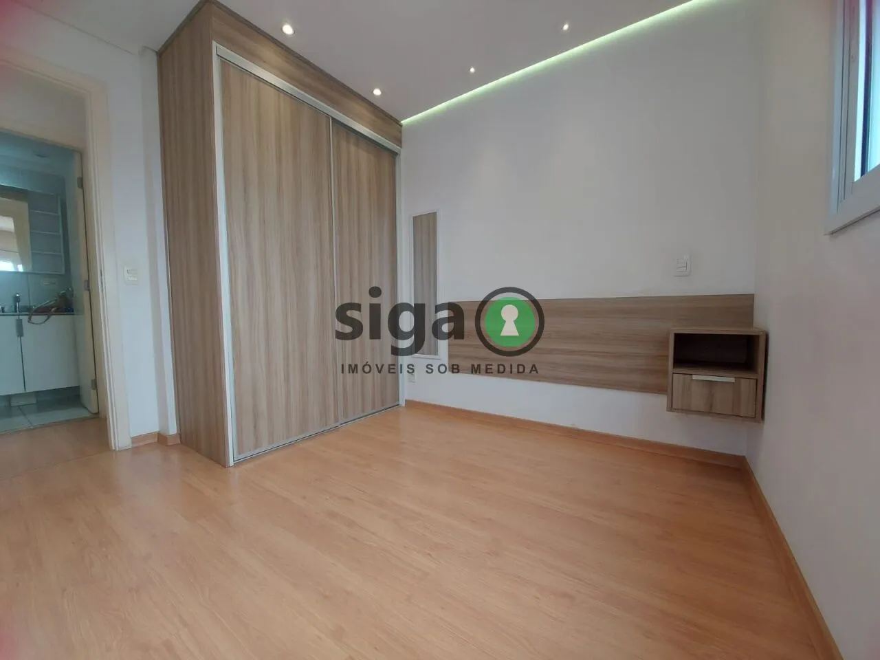 Imagem Apartamento para alugar com 01 dormitório e vaga- Square 2