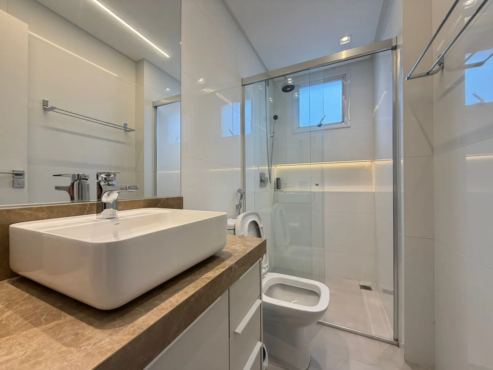 Imagem Apartamento à venda com 126m2 por R$ 2.700.000,00