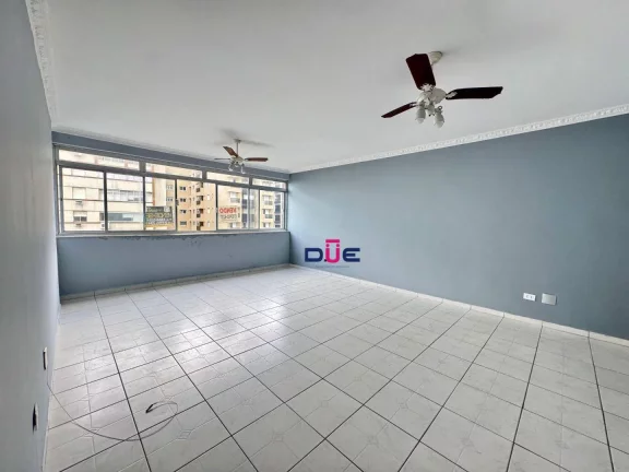 Apartamento com 3 dormitórios sendo 1 suite e dep completa deempragada na quadra da praia à venda, 137 m² por R$ 790.000 - Gonzaga - Santos/SP