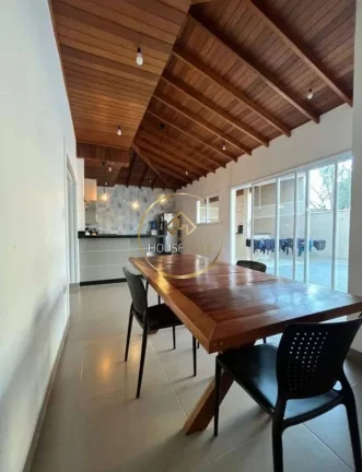 Imagem Casa Sobrado 3 dormitórios ( 1 suíte), 4 vagas, Quintas do Villa Branca.