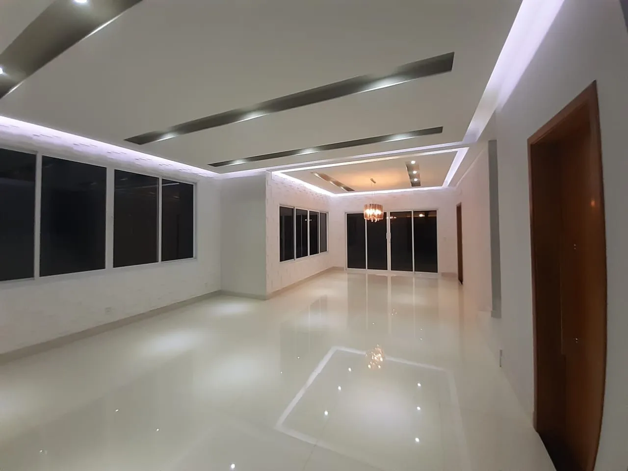 Imagem Linda Casa Alphaville nova esplanada Fase 1