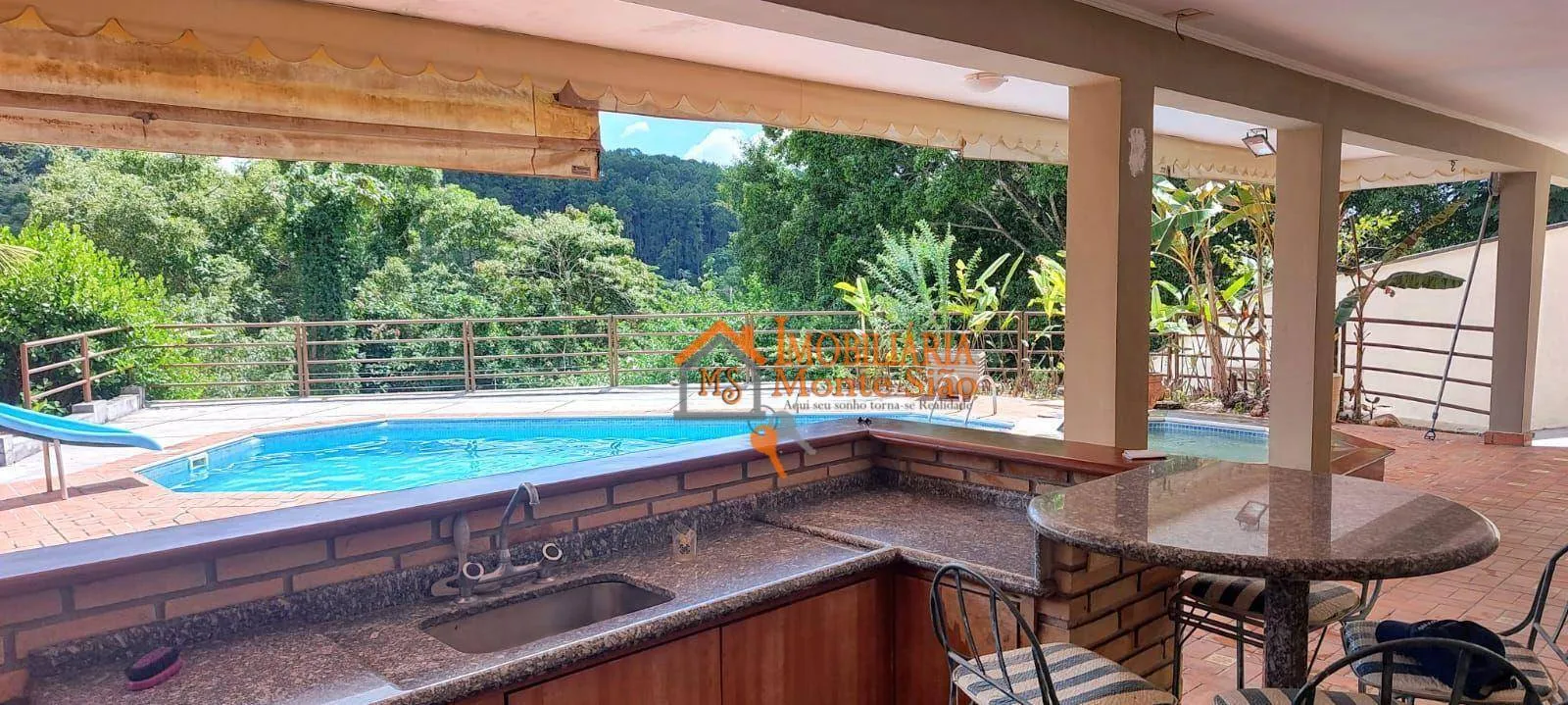 Foto do imóvel Sobrado com 4 dormitórios à venda, 500 m² por R$ 2.500.000,00 - Arujazinho II - Arujá/SP