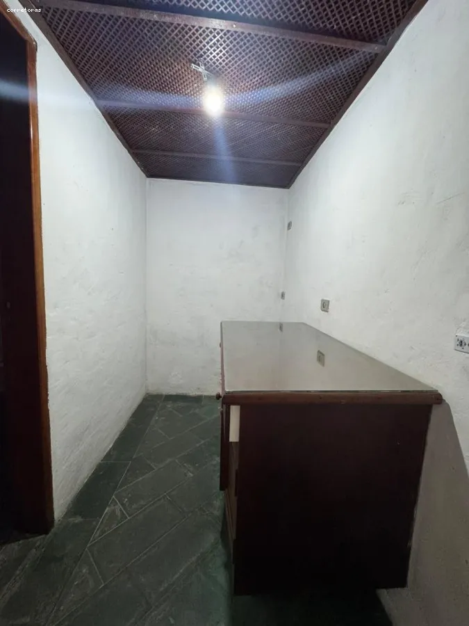 Imagem Sobrado em Condomínio para Venda em São Sebastião, Guaeca, 3 dormitórios, 3 suítes, 4 banheiros, 2 vagas