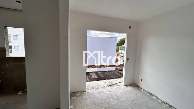 Imagem Apartamento com 2 dormitórios à venda, 60 m² por R$ 310.000,00 - Cruzeiro - Itajubá/MG