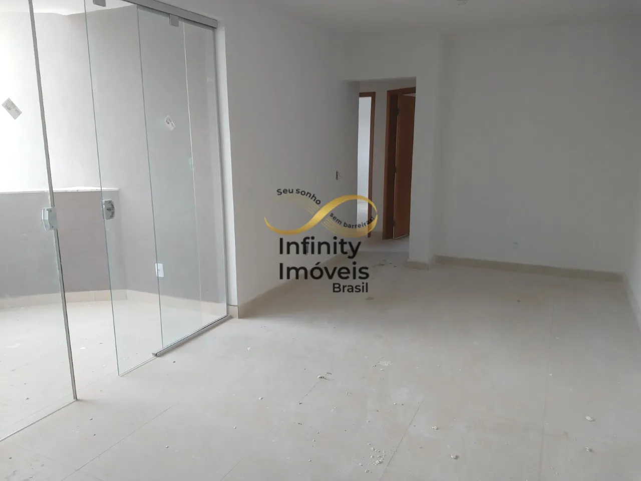 Imagem EDIFÍCIO MANHATAN FLORESTA - Apartamento à venda no bairro Floresta - Belo Horizonte/MG