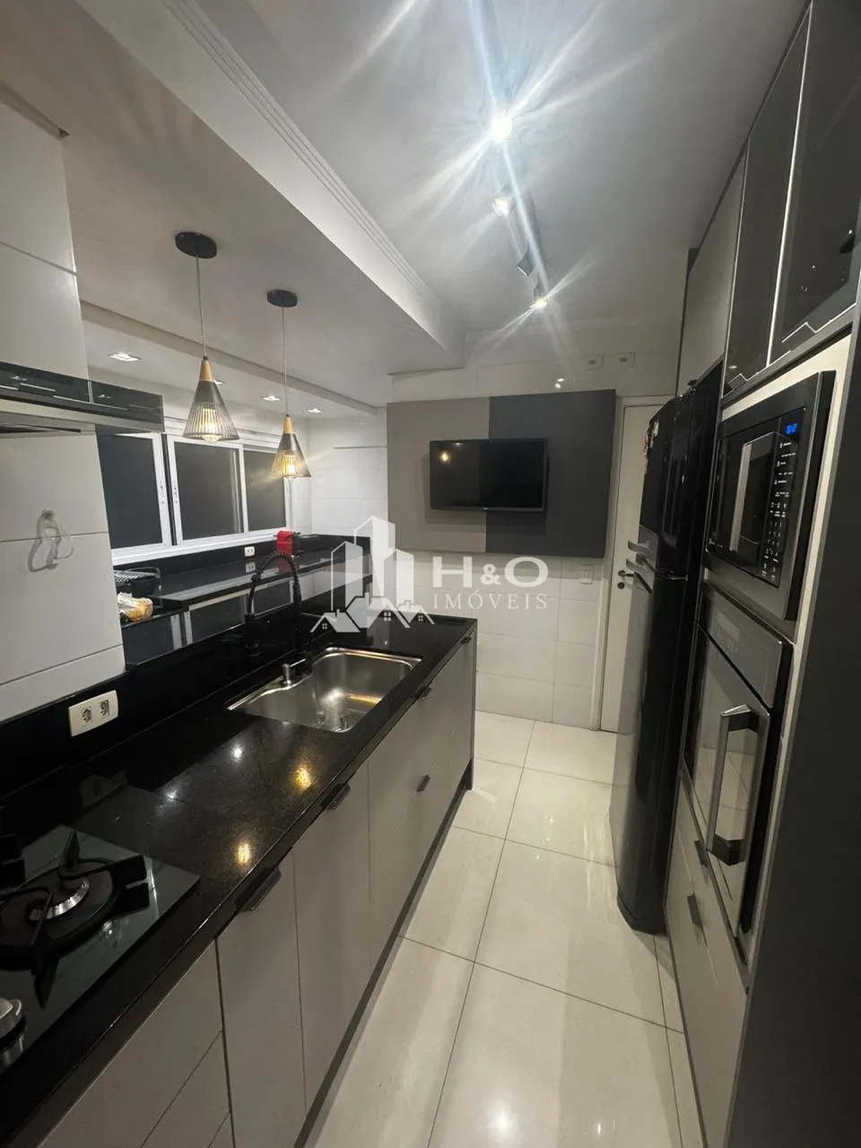 Imagem Apartamento Reformado à Venda no Tatuapé com 3 Dormitórios 1 Suíte Varanda Gourmet e 2 Vagas de Garagem