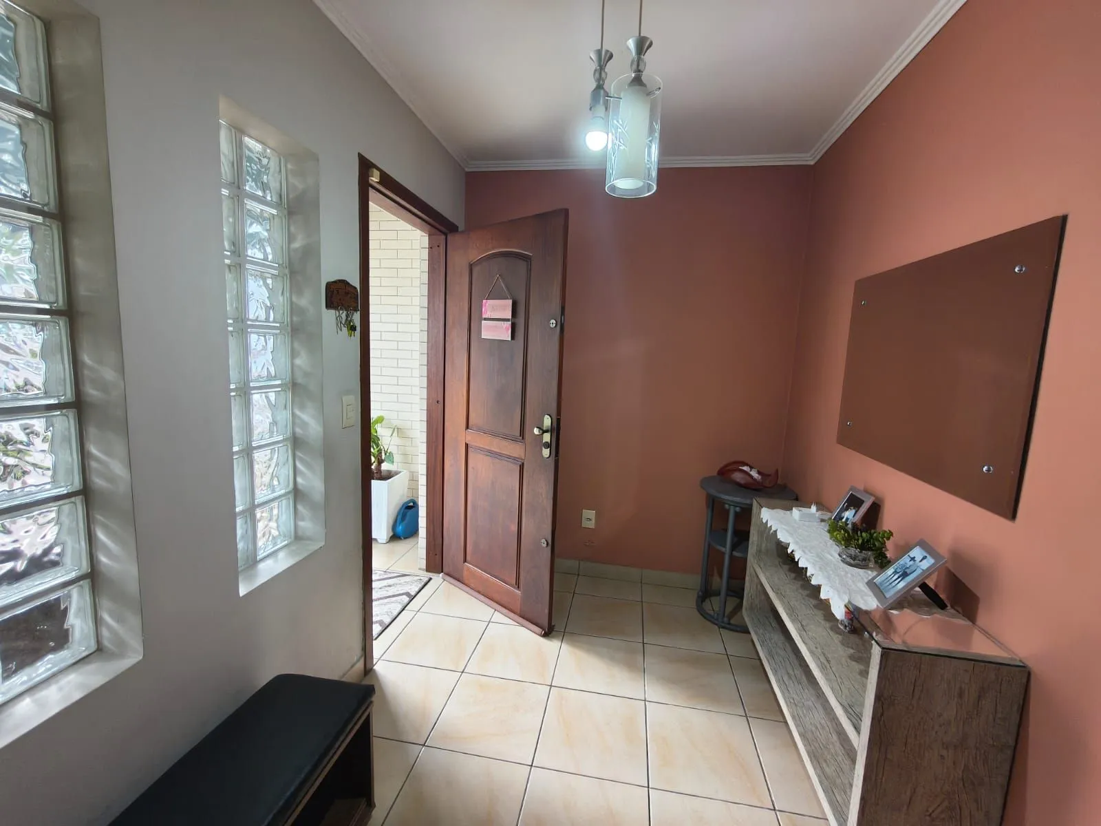 Imagem Casa a Venda Av Juca Batista - Porto Alegre/RS