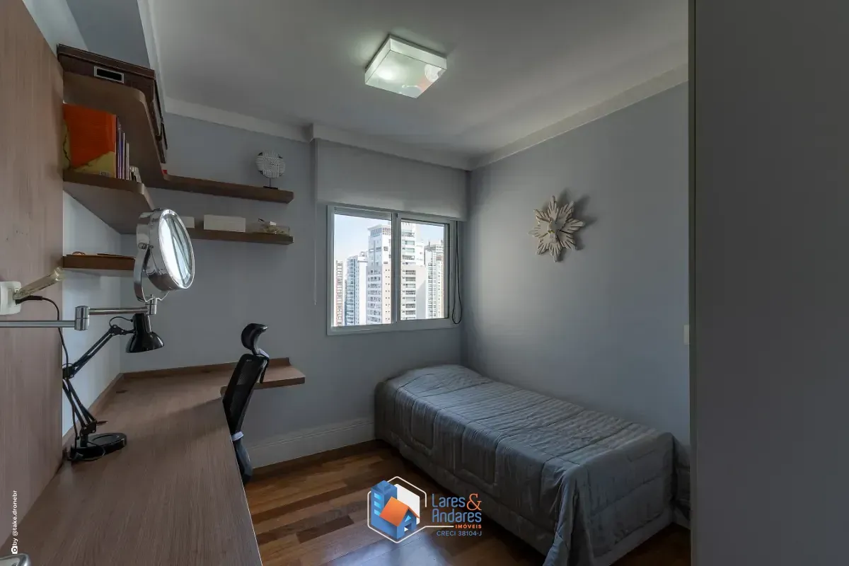 Imagem Apartamento para venda em Campo Belo com 3 quartos, sendo 3 suítes, 185m²
