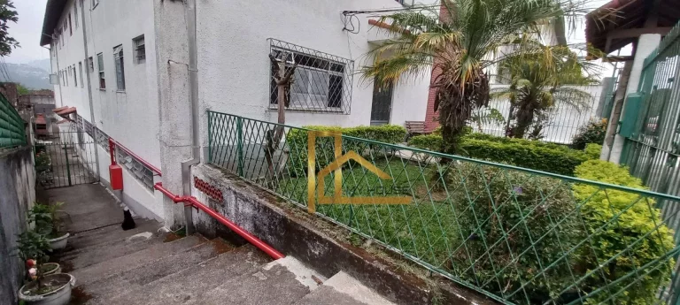 Imagem Apartamento com 2 Quartos ao Lado da Unifeso no bairro do Alto em Teresópolis-RJ