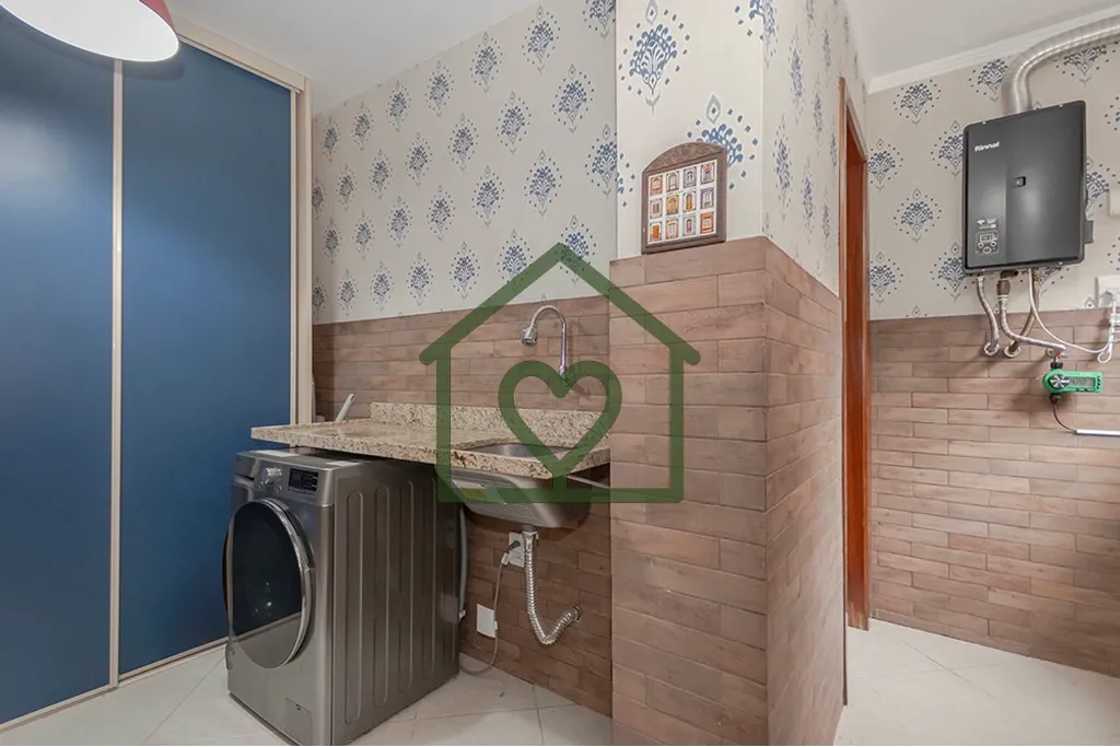 Imagem Descubra a sofisticação e o conforto em uma residência singular localizada na zona sul, no bairro...