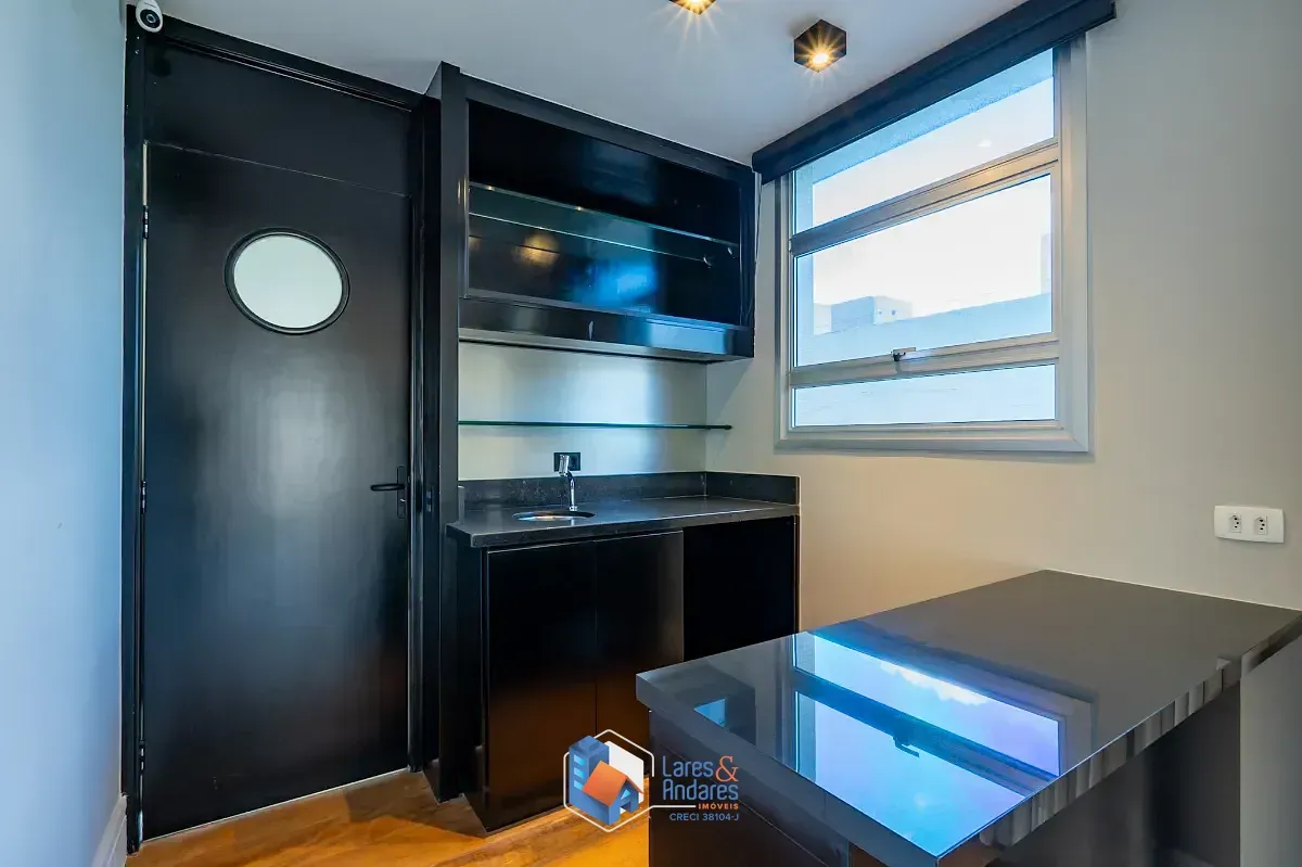 Imagem Apartamento para venda e locação em Cerqueira César com 3 quartos, sendo 2 suítes, 241m²