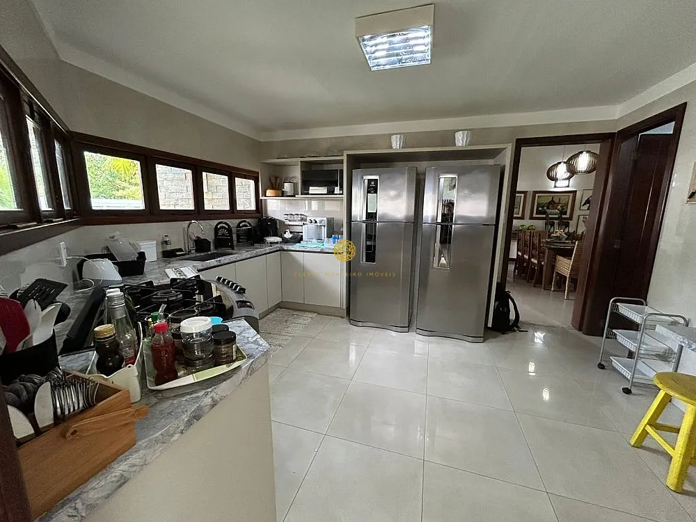 Imagem Casa em Guarajuba, 8 quartos com piscina, perto da praia