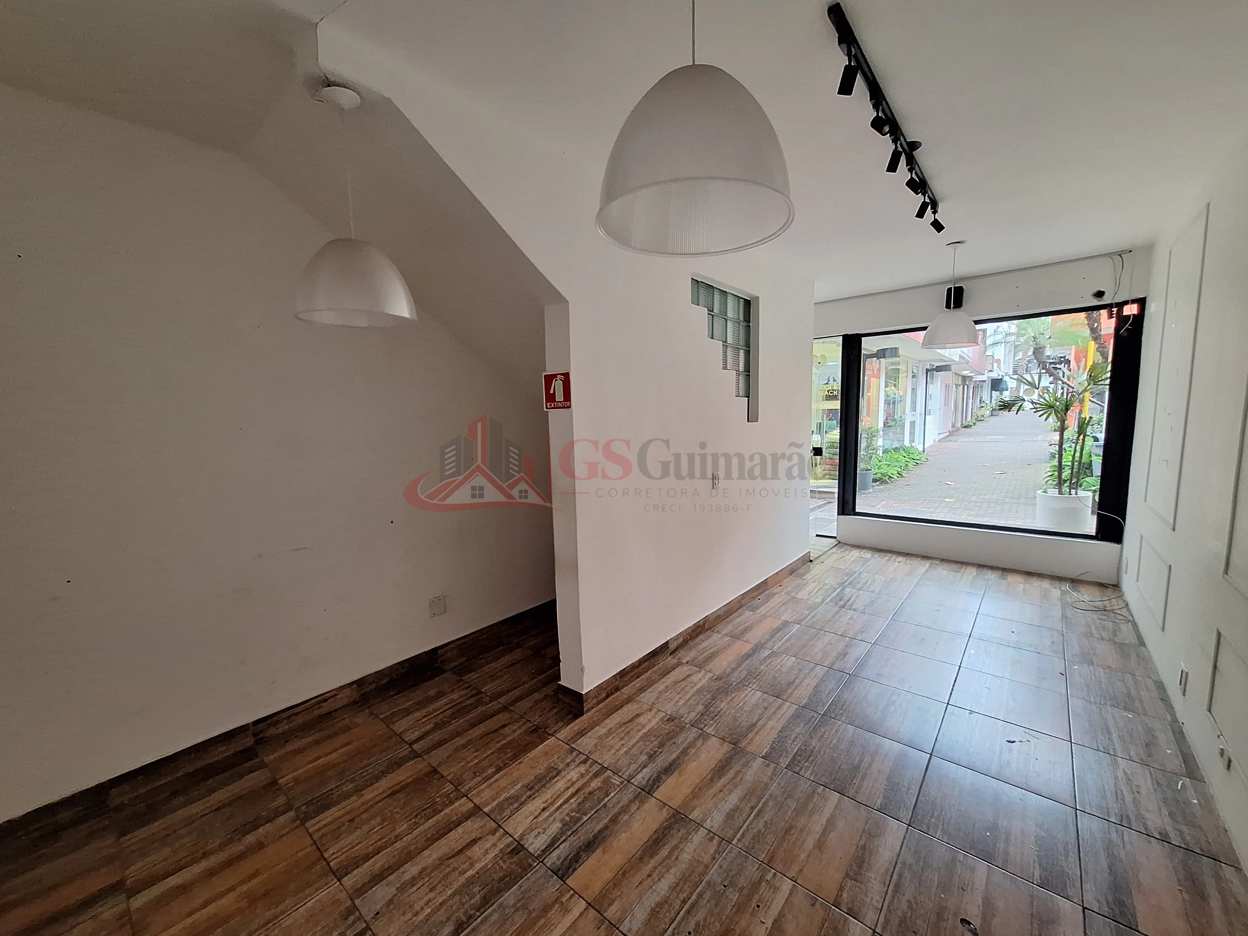 Imagem Loja comercial para locação no C.C.A - 99,2 m² | Alphaville