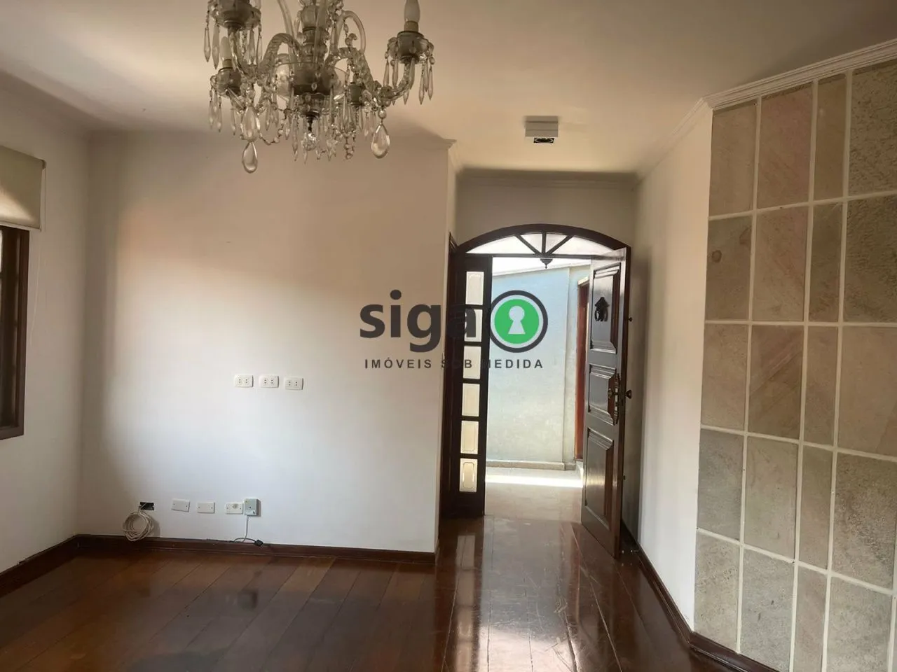 Imagem Sobrado para venda, 125m² 3 dormitórios 3 suítes 8 vagas de garagem