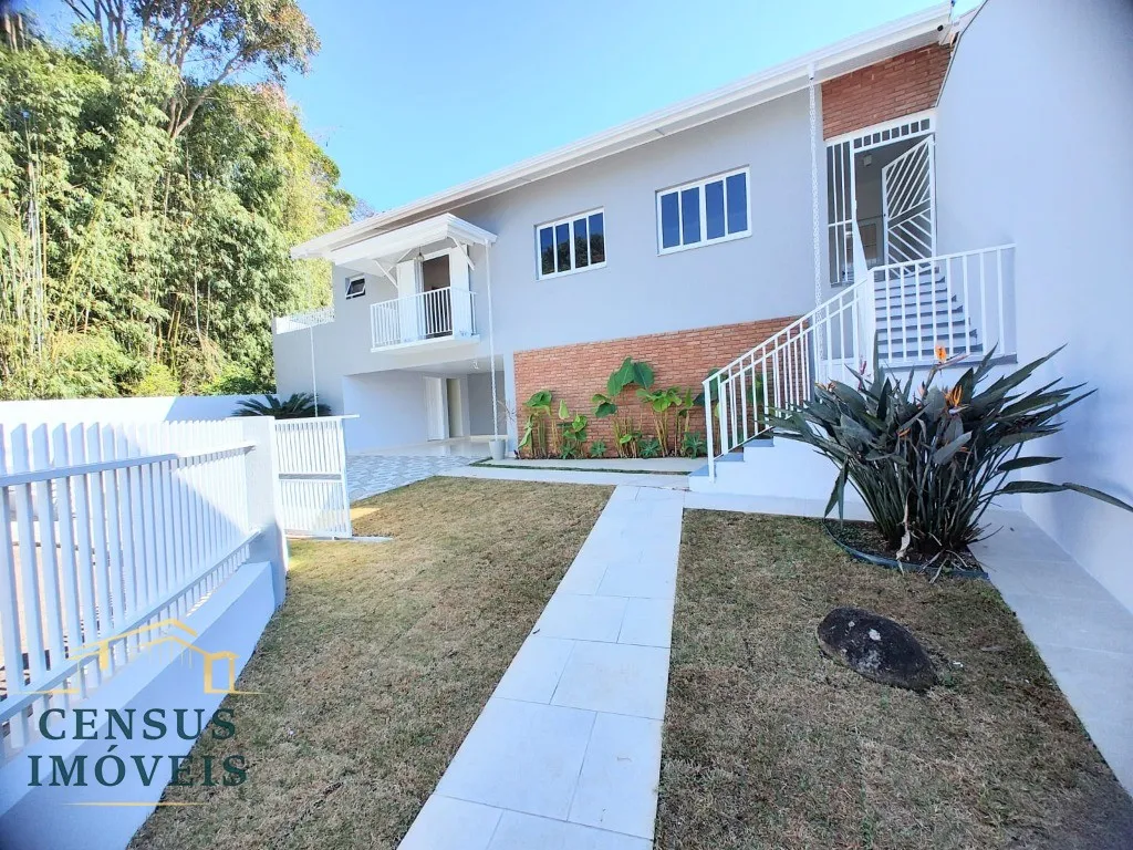 Foto do imóvel: Imperdível! Casa à venda em Vinhedo-SP, bairro Nova Vinhedo. 3 quartos, 1 suíte, 2 salas, 3 banheiros, 4 vagas, 259m². em NOVA VINHEDO