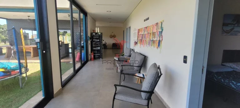 Imagem Casa a venda na Represa de Jurumirim , 3 Suites,com piscina, churrasqueira e área gourmet