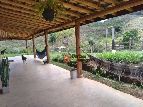 Imagem Chácara com 3 dormitórios à venda, 3000 m² por R$ 1.500.000,00 - Ribeirão Grande - Pindamonhangaba/SP